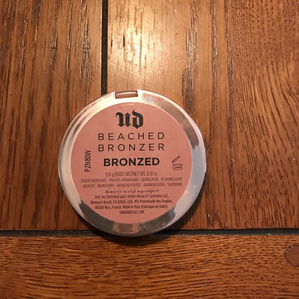 SOLD- Urban Decay Beached Bronzer - Picture 2 of 3